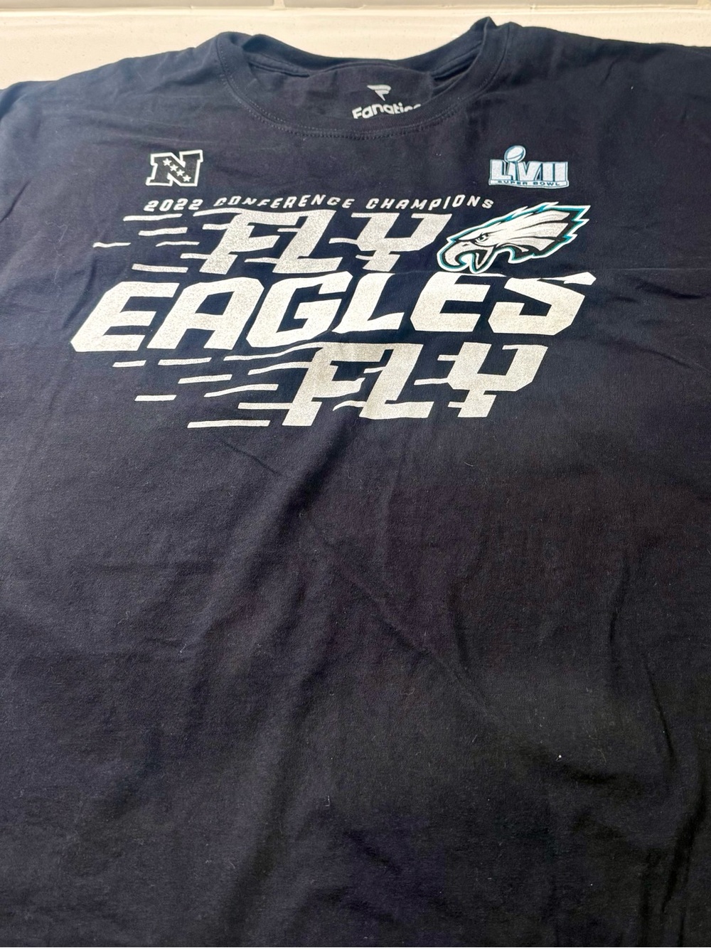 Fanatics Black Philadelphia Eagles 'Fly Eagles Fly' Graphic Tee